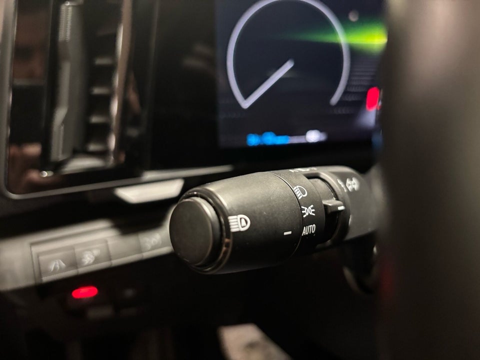 Renault Megane E-Tech 60 Techno 5d