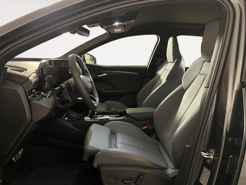 Audi Q6 e-tron S-line quattro 5d