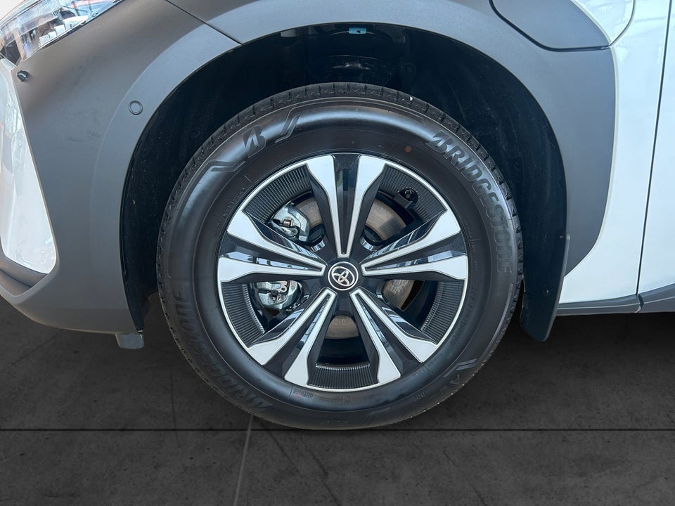 Toyota bZ4X Executive AWD 5d