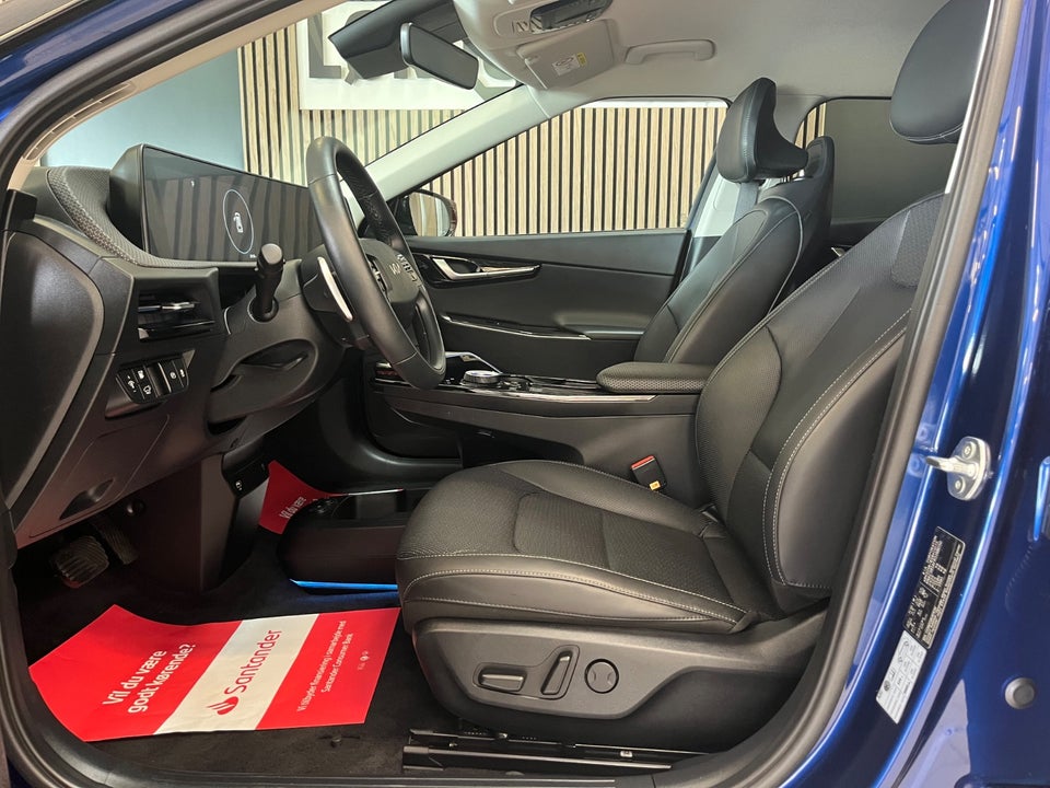 Kia EV6 77 Long Range Upgrade 5d