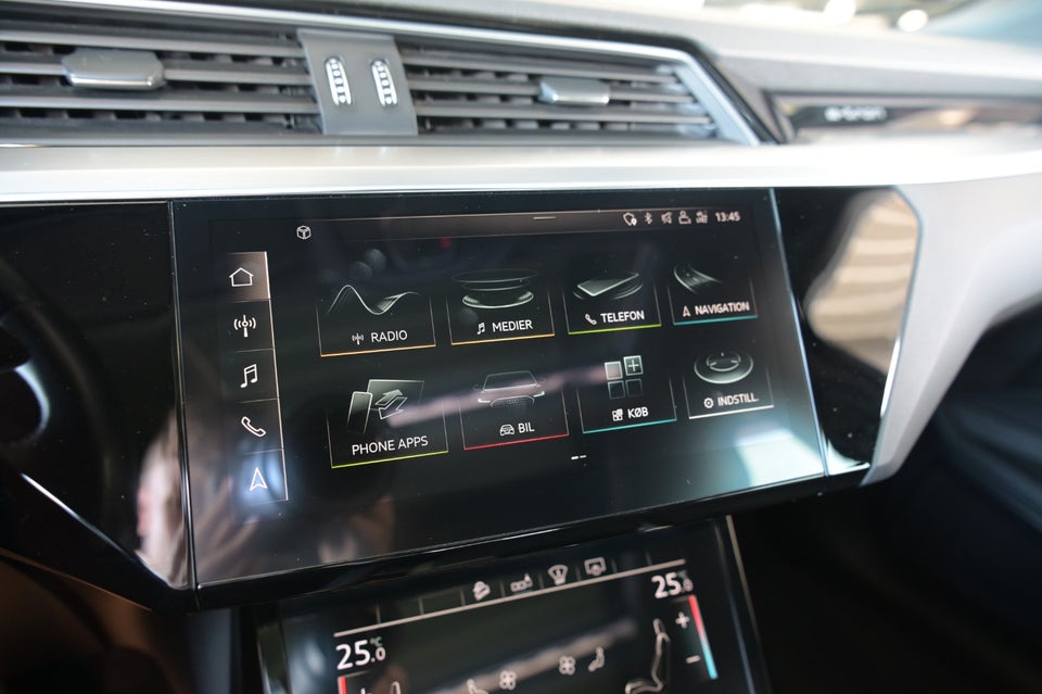 Audi e-tron 55 Advanced quattro 5d