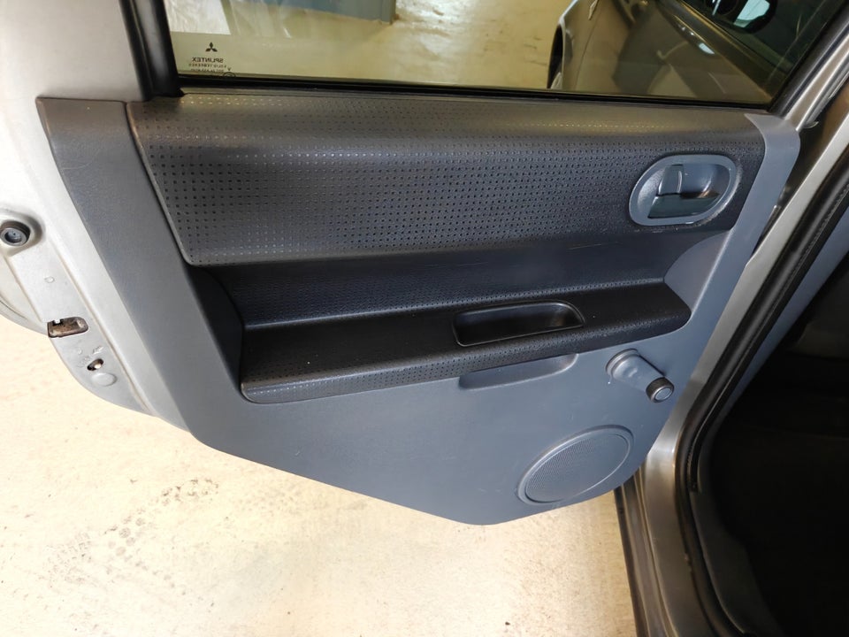 Mitsubishi Colt 1,5 Cash Coolpack 5d