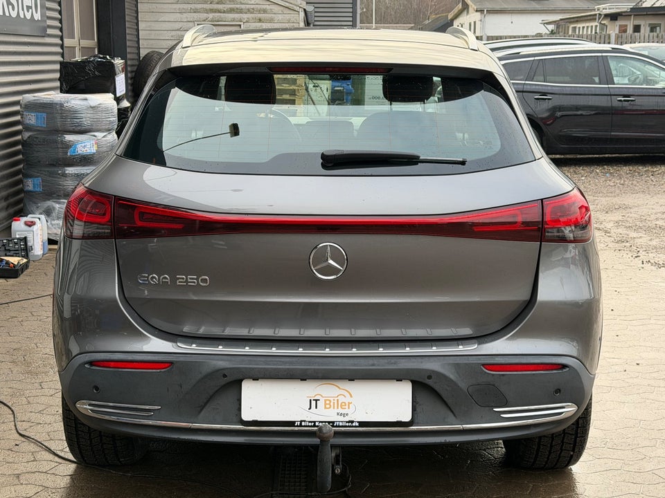 Mercedes EQA250 Progressive 5d