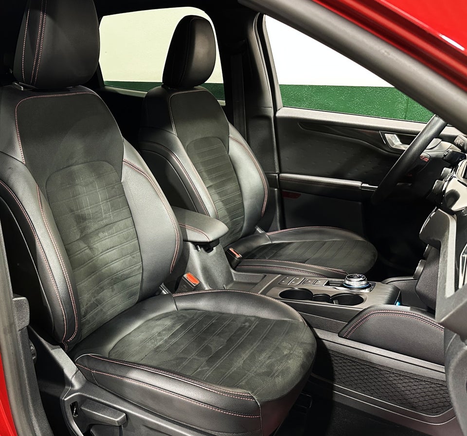 Ford Kuga 2,5 PHEV ST-Line X CVT 5d