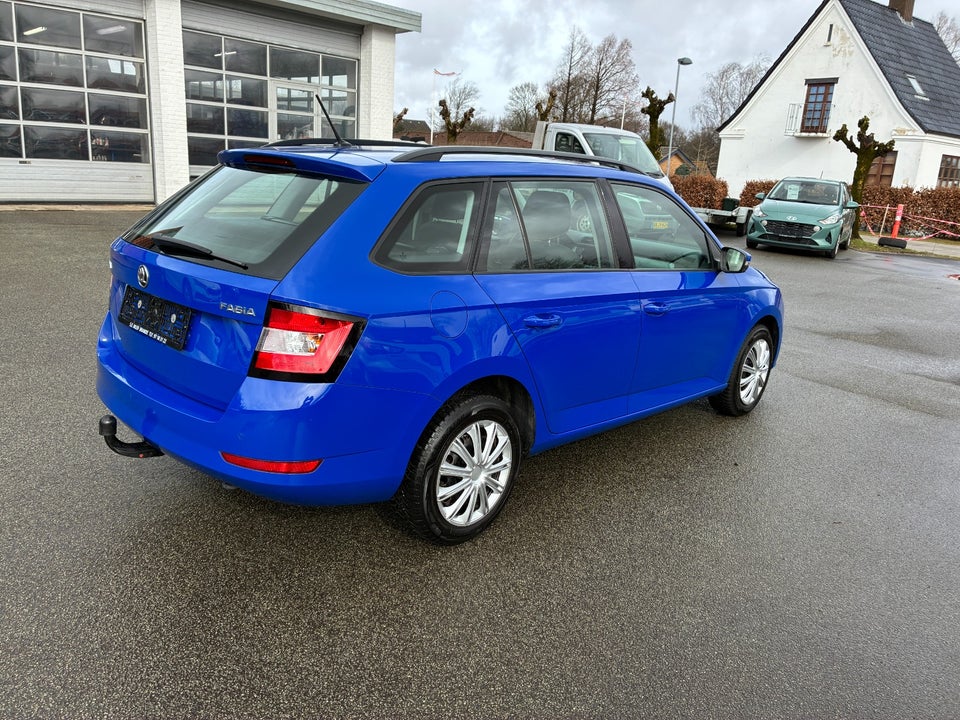 Skoda Fabia 1,0 MPi 75 Ambition Combi 5d