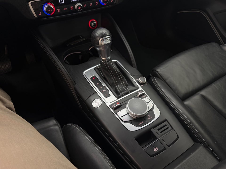 Audi A3 1,4 e-tron S-line Sportback S-tr. 5d