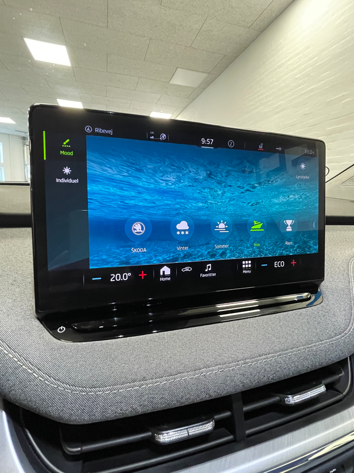 Skoda Enyaq 80 iV Loft 5d