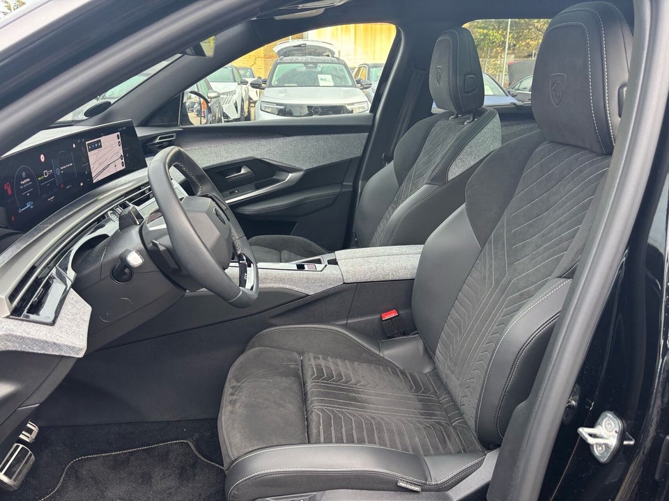 Peugeot e-5008 77 GT 7prs 5d