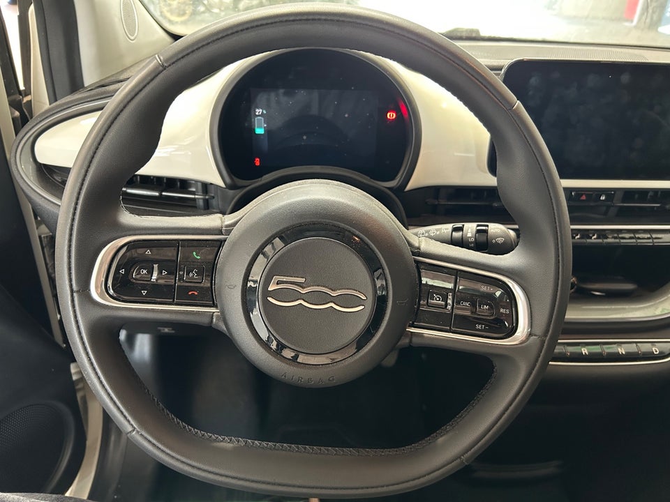 Fiat 500e 42 Icon Cabrio 2d
