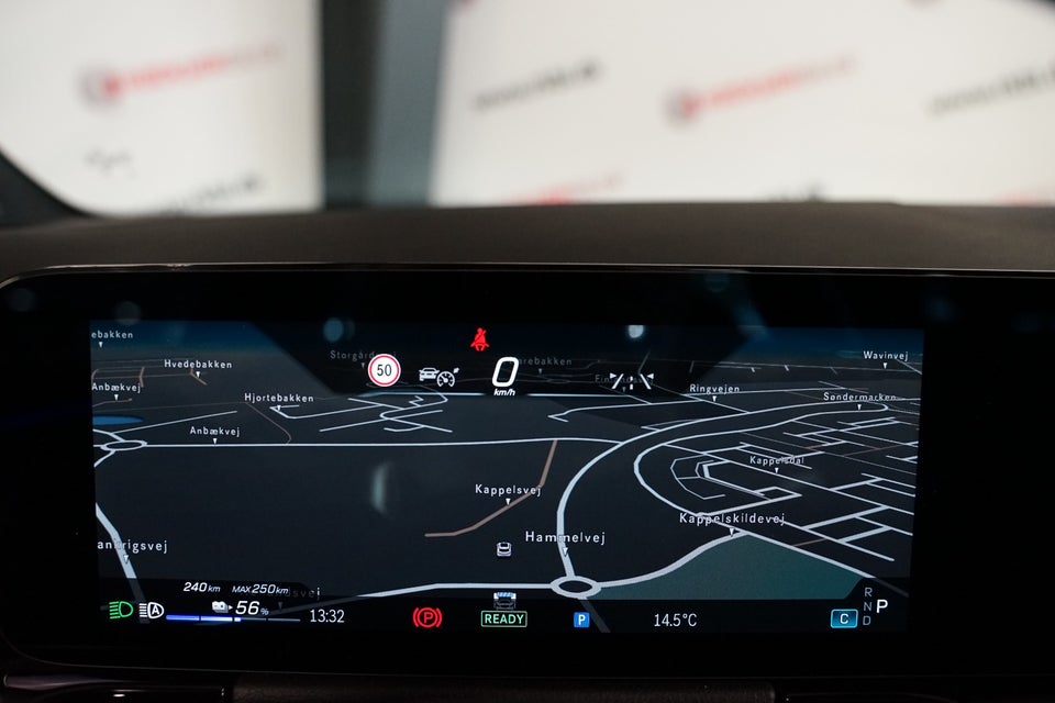 Mercedes EQA300 Electric Art 4Matic 5d