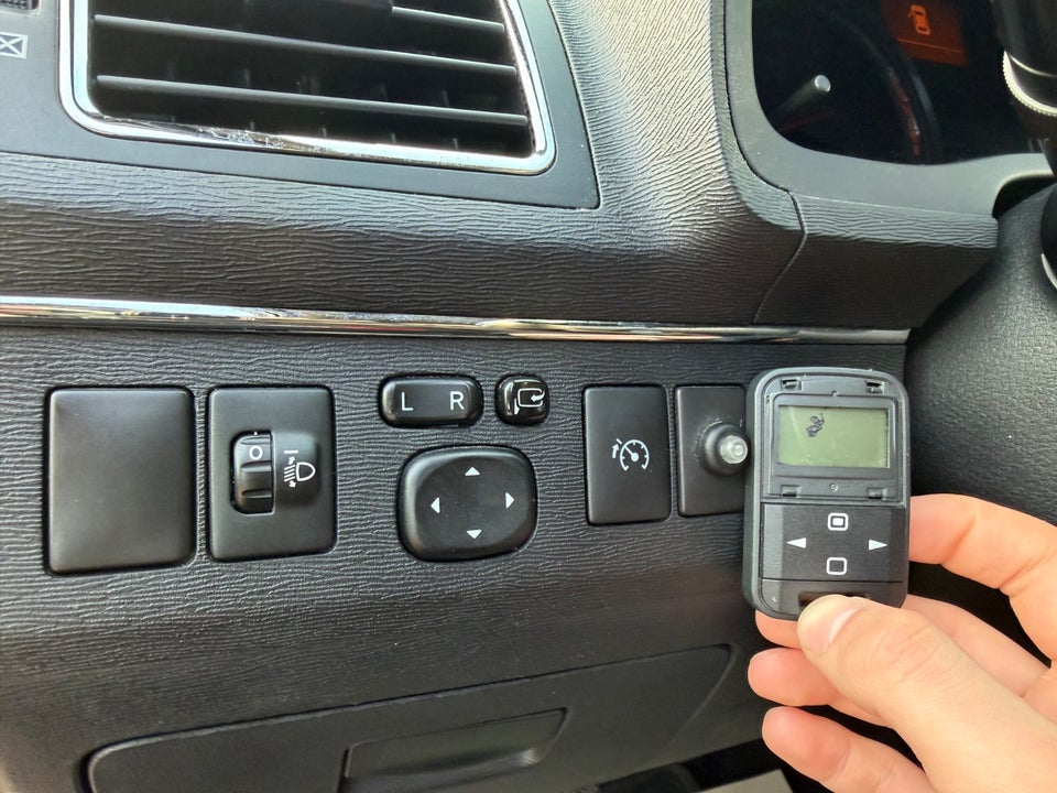 Toyota Avensis 1,8 VVT-i T2 Premium stc. 5d