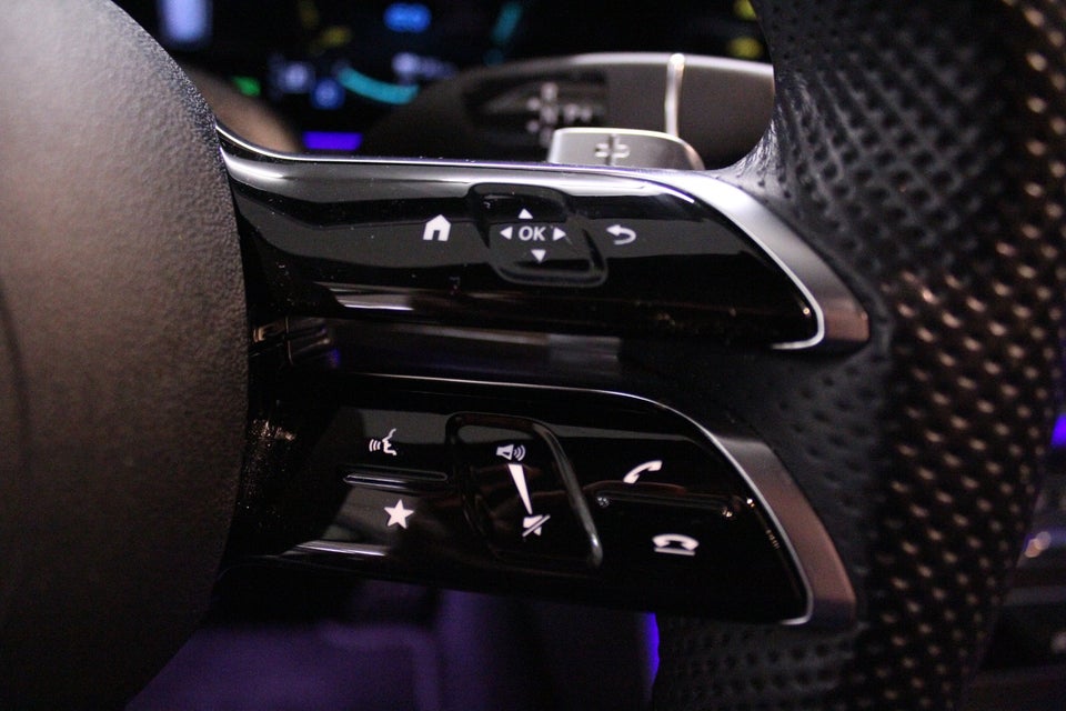 Mercedes E300 e 2,0 AMG Line stc. aut. 5d