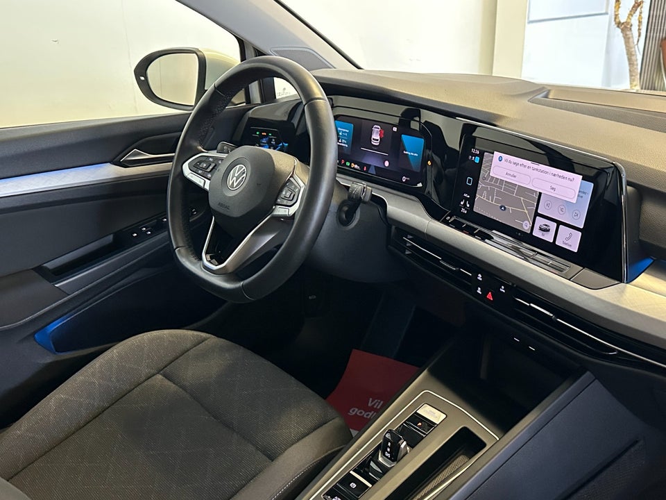 VW Golf VIII 1,5 eTSi 150 Life DSG 5d