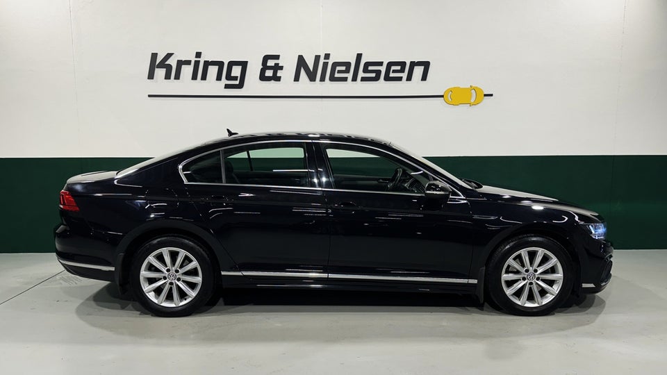 VW Passat 2,0 TDi 150 R-line DSG 4d