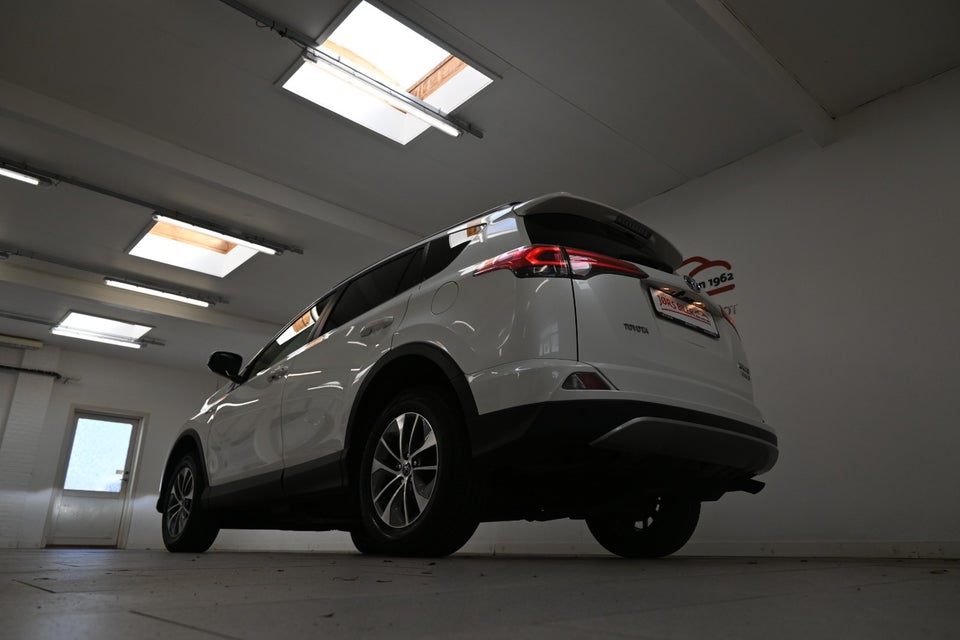 Toyota RAV4 2,5 Hybrid H3 MDS 5d