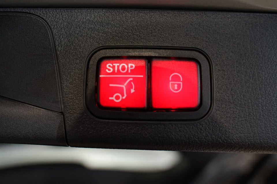 Mercedes EQB300 Progressive Advance Plus 4Matic 5d