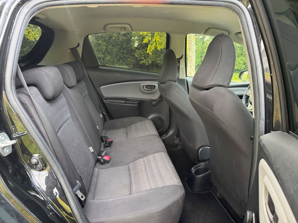 Toyota Yaris 1,0 VVT-i T2 Komfort 5d