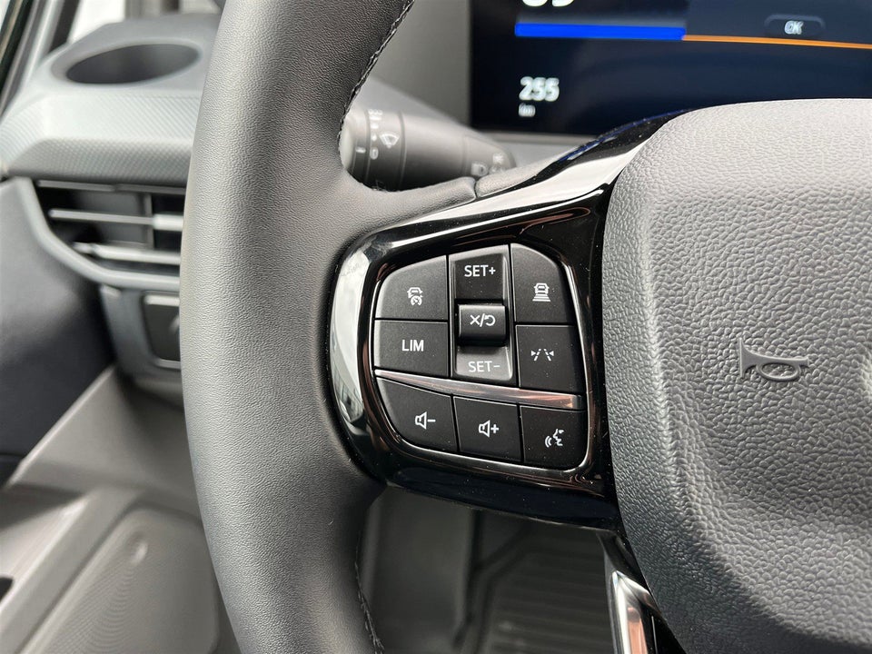 Ford E-Transit Custom 340L 64 Trend