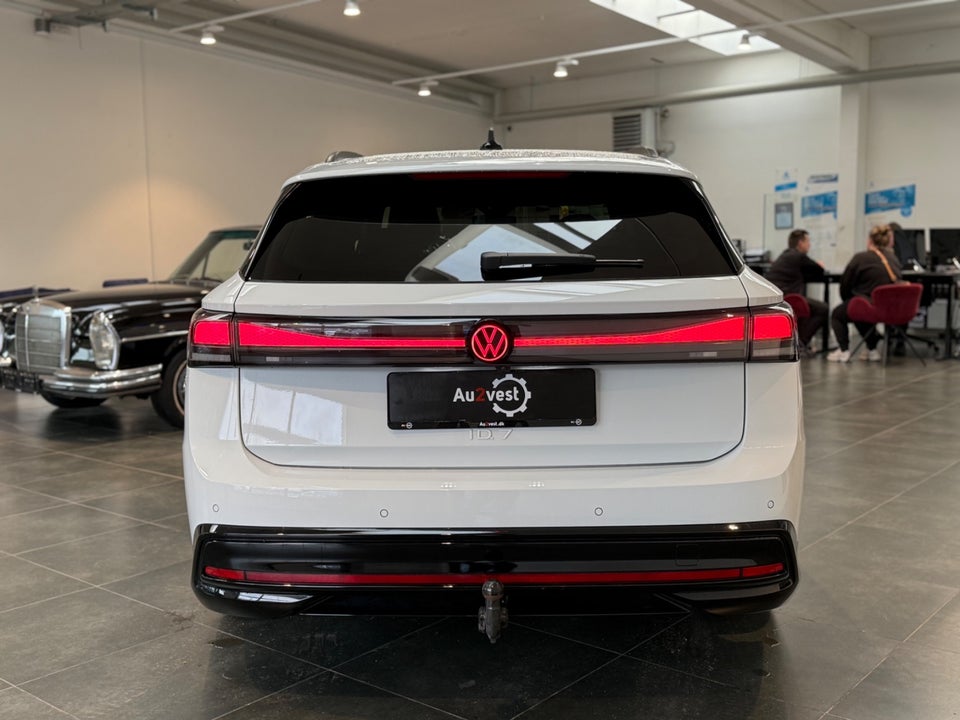 VW ID.7 77 Style Tourer 5d