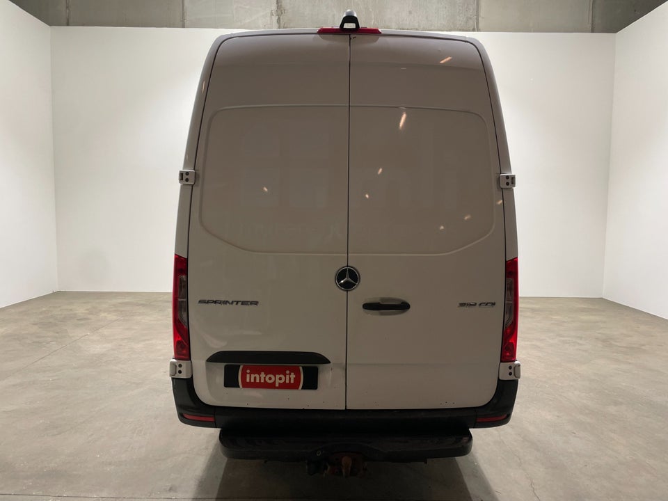 Mercedes Sprinter 319 3,0 CDi A3 Kassevogn aut. RWD