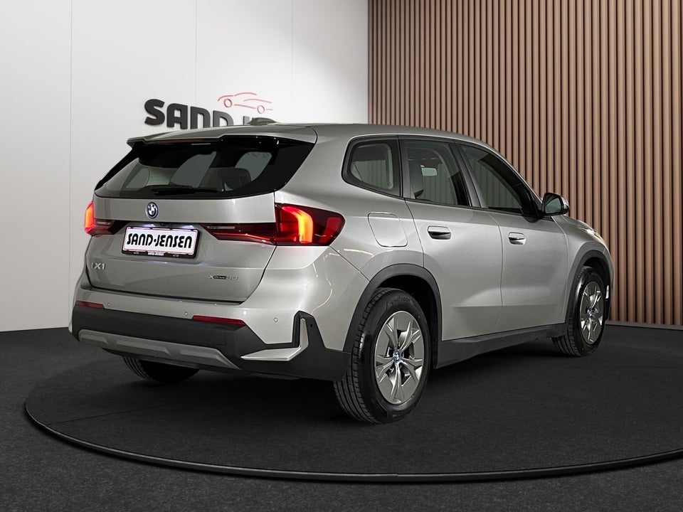 BMW iX1 xDrive30 5d