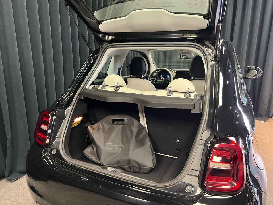 Fiat 500e 42 la Prima by Bocelli 3d