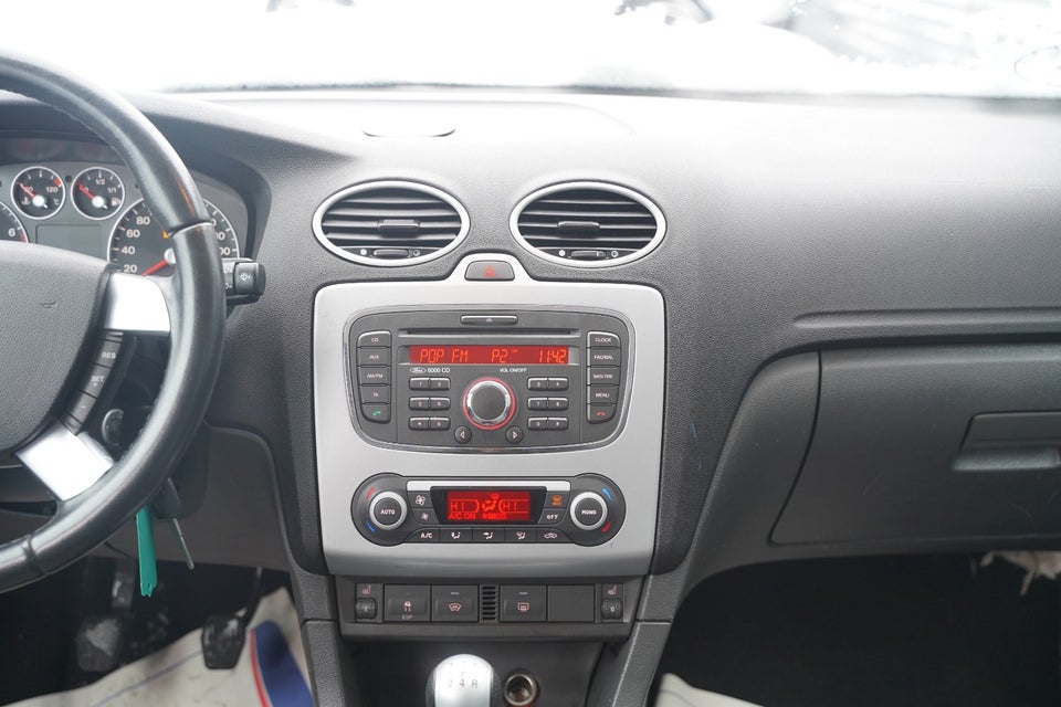 Ford Focus 1,6 Ambiente 100 stc. 5d