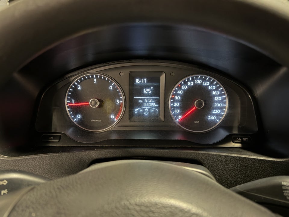 VW Transporter 2,0 TDi 114 Kassevogn kort 4d