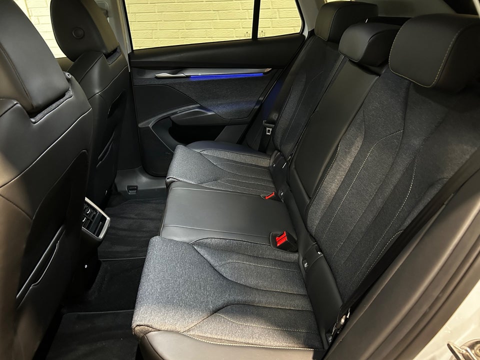 Skoda Elroq 60 iV Premium 5d