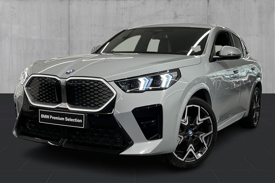 BMW iX2 eDrive20 M-Sport 5d