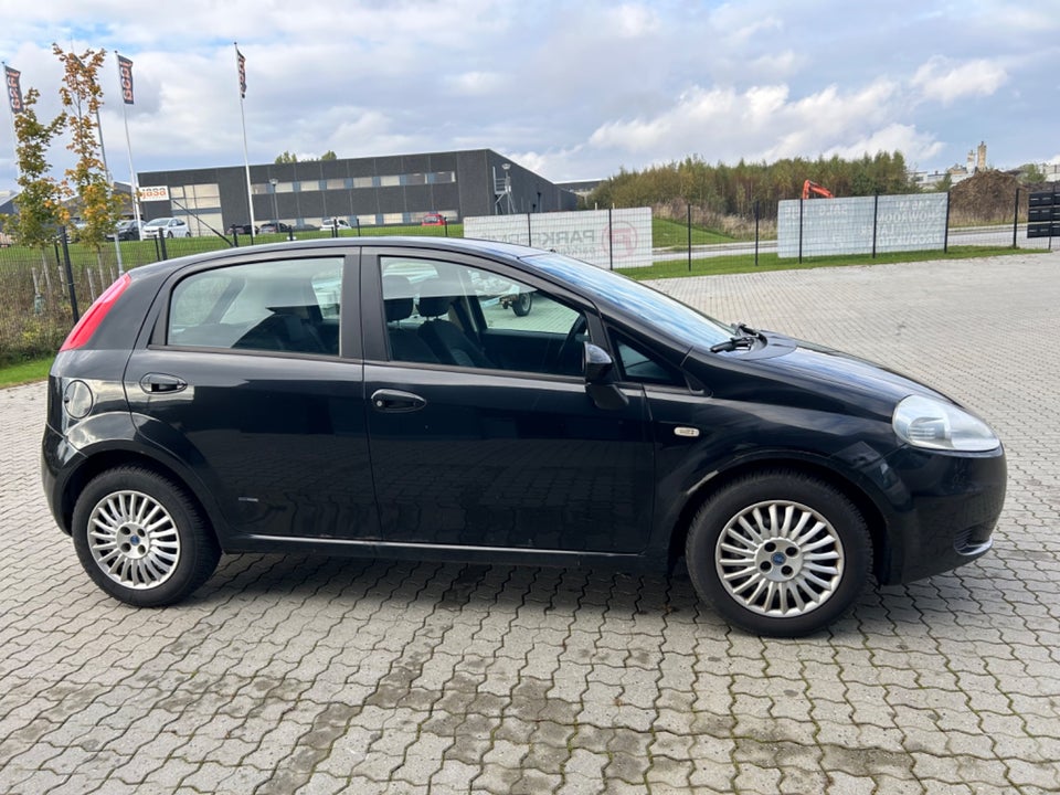 Fiat Grande Punto 1,4 Active 5d