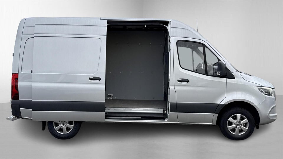 Mercedes Sprinter 317 2,0 CDi A2 Kassevogn aut. RWD