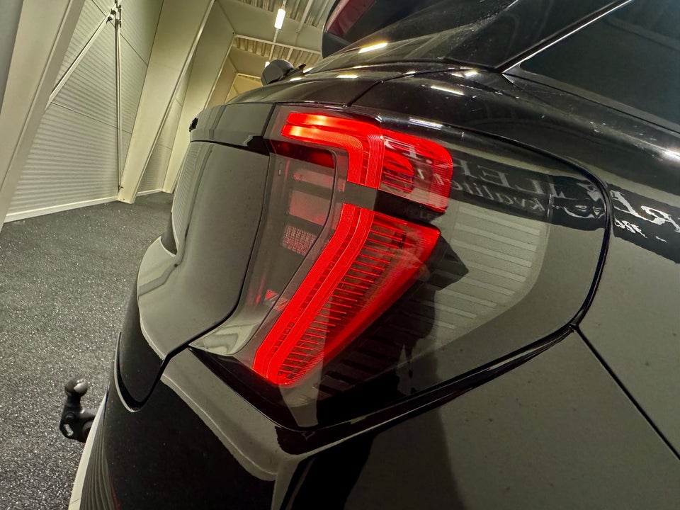 Ford Explorer 82 Premium Extended Range 5d