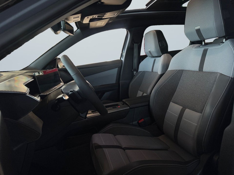 Opel Grandland-e 73 GS Sky 5d