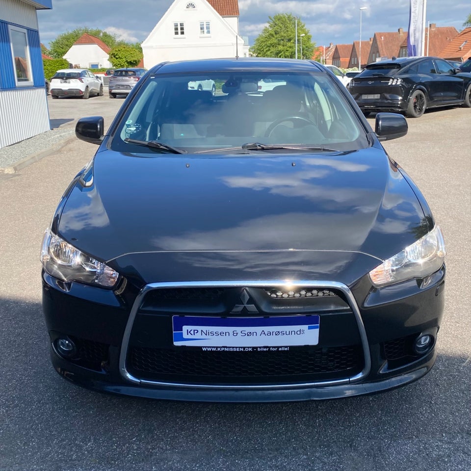 Mitsubishi Lancer 1,5 Invite SportBack 5d
