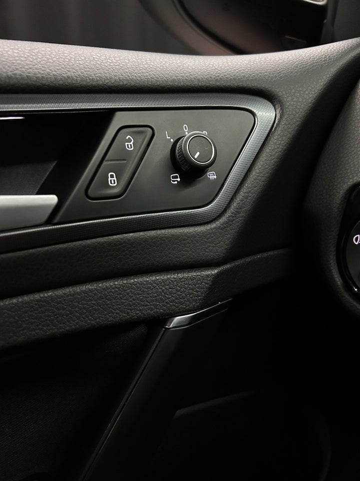 VW Golf VII 1,4 TSi 150 R-line DSG BMT 5d