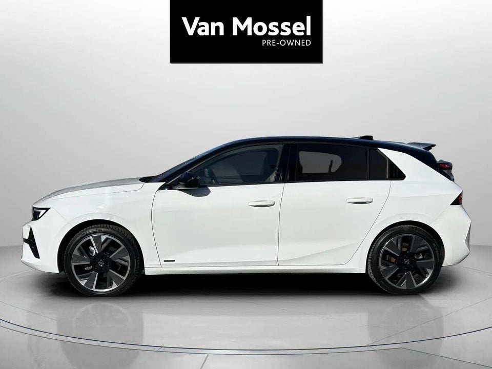 Opel Astra-e 54 Ultimate 5d