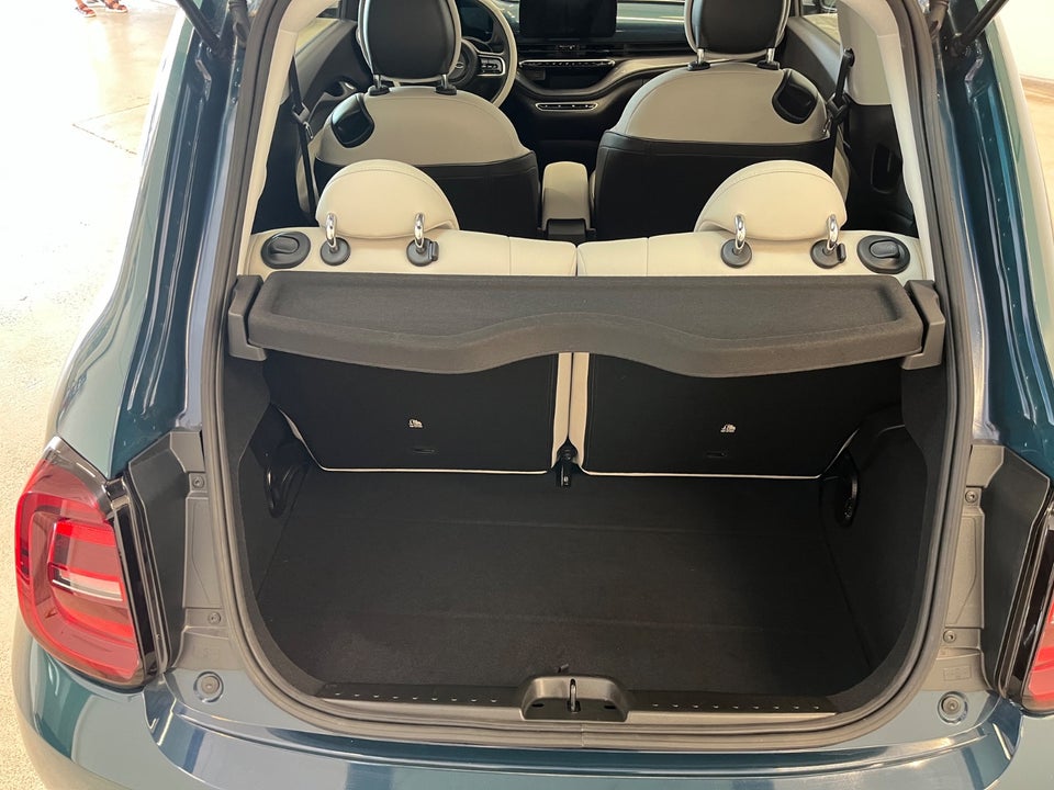 Fiat 500e 42 la Prima 3+1 4d