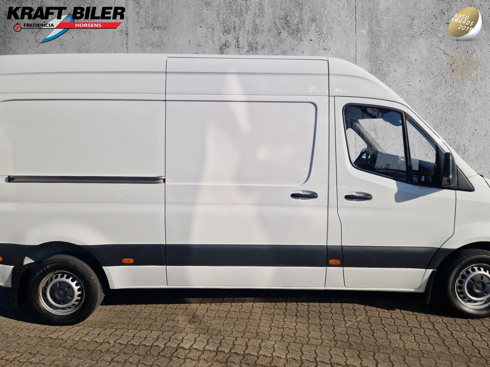 Mercedes Sprinter 214 2,2 CDi A2 Kassevogn aut. FWD