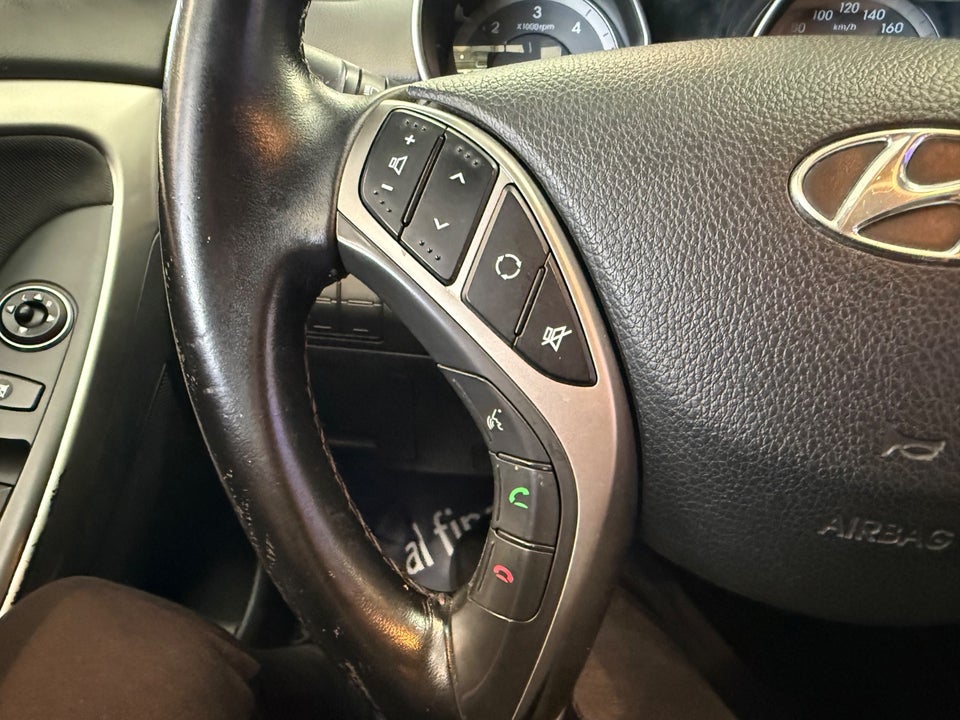 Hyundai i30 1,6 CRDi 110 XTR Eco 5d