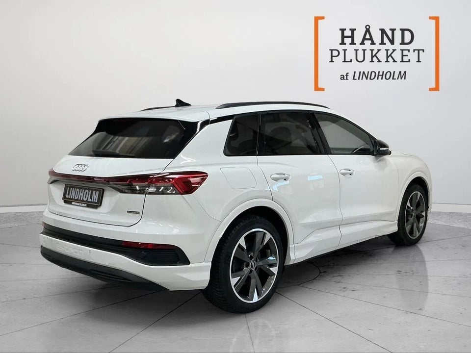 Audi Q4 e-tron 45 S-line quattro 5d