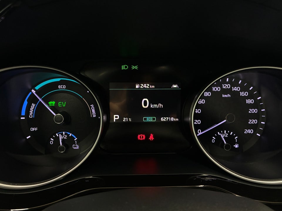 Kia XCeed 1,6 PHEV Upgrade DCT 5d