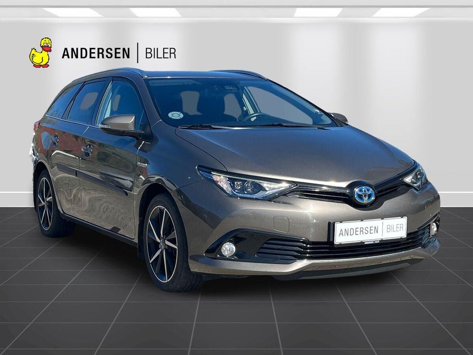 Toyota Auris 1,8 Hybrid H2 Selected Touring Sports CVT 5d