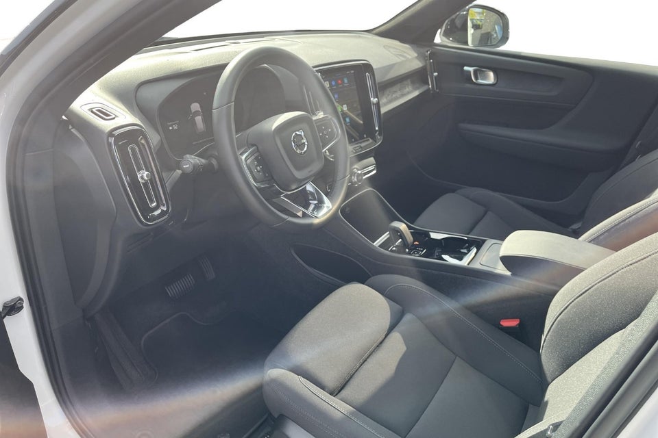 Volvo XC40 ReCharge Extended Range Core 5d