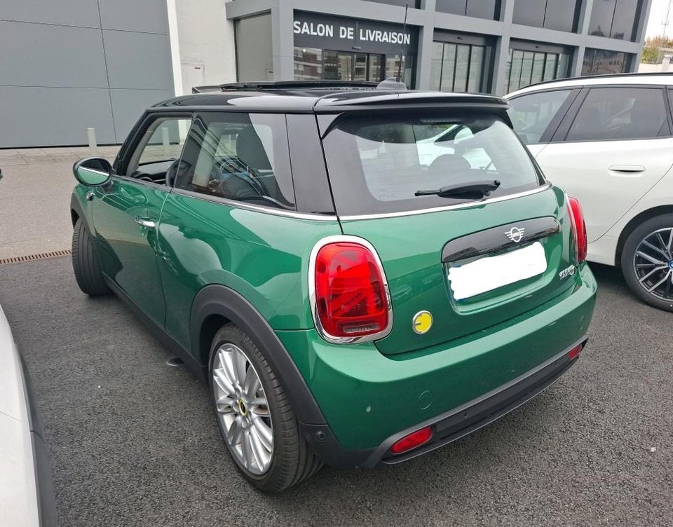 MINI Cooper SE Classic Trim 3d