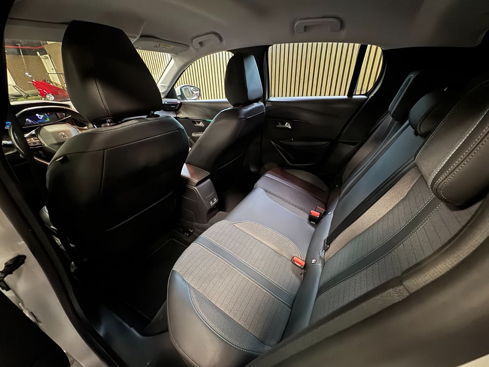 Peugeot e-208 50 Allure 5d