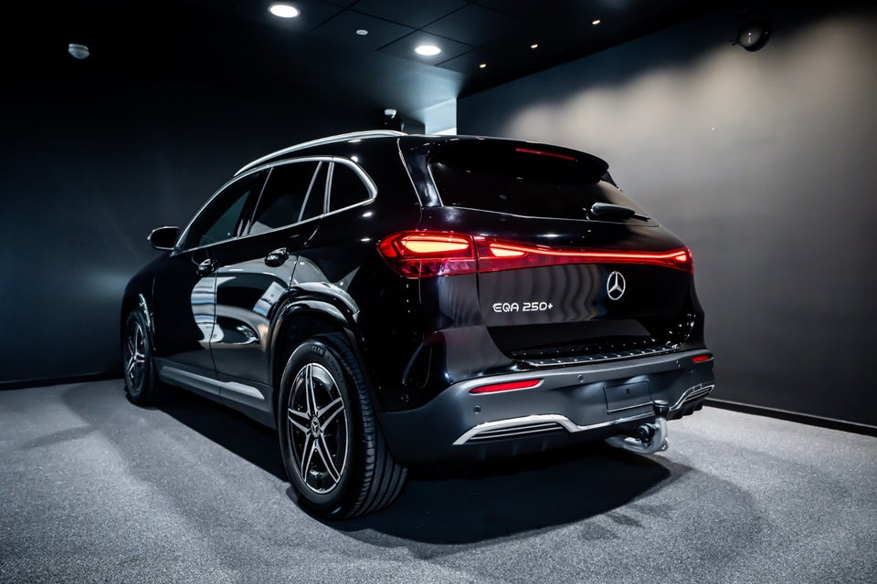 Mercedes EQA250+ AMG Advance 5d