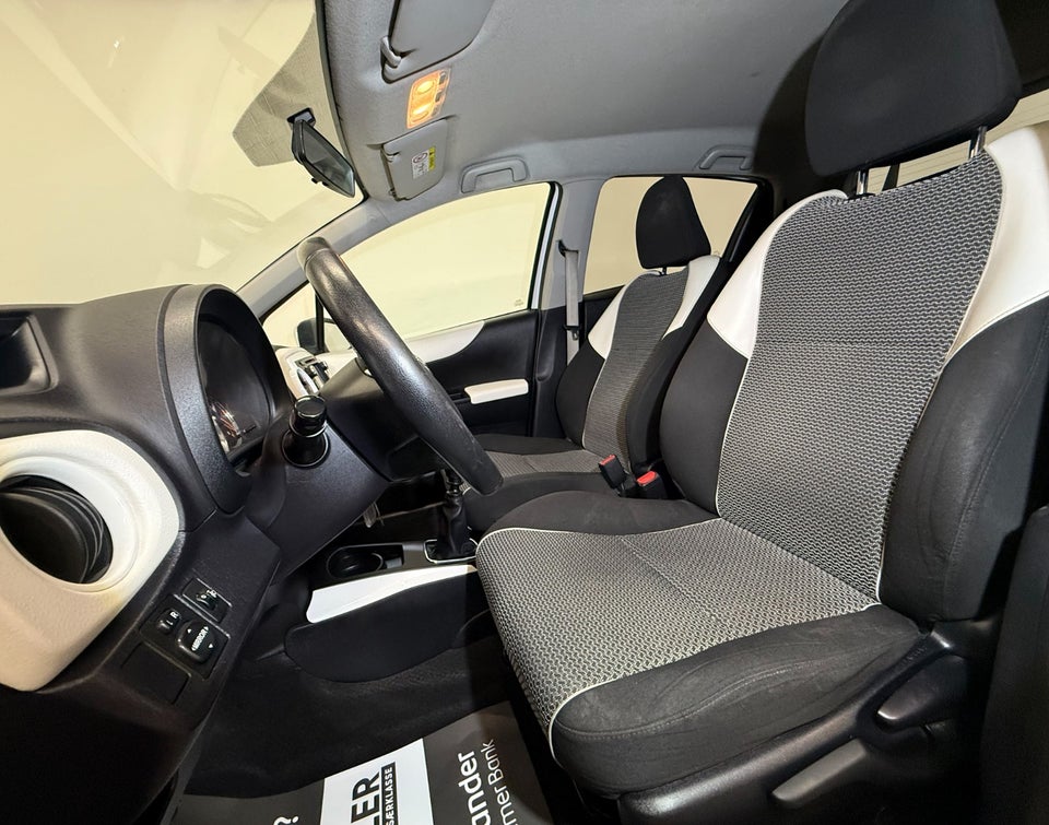 Toyota Yaris 1,3 T2 M/M 5d