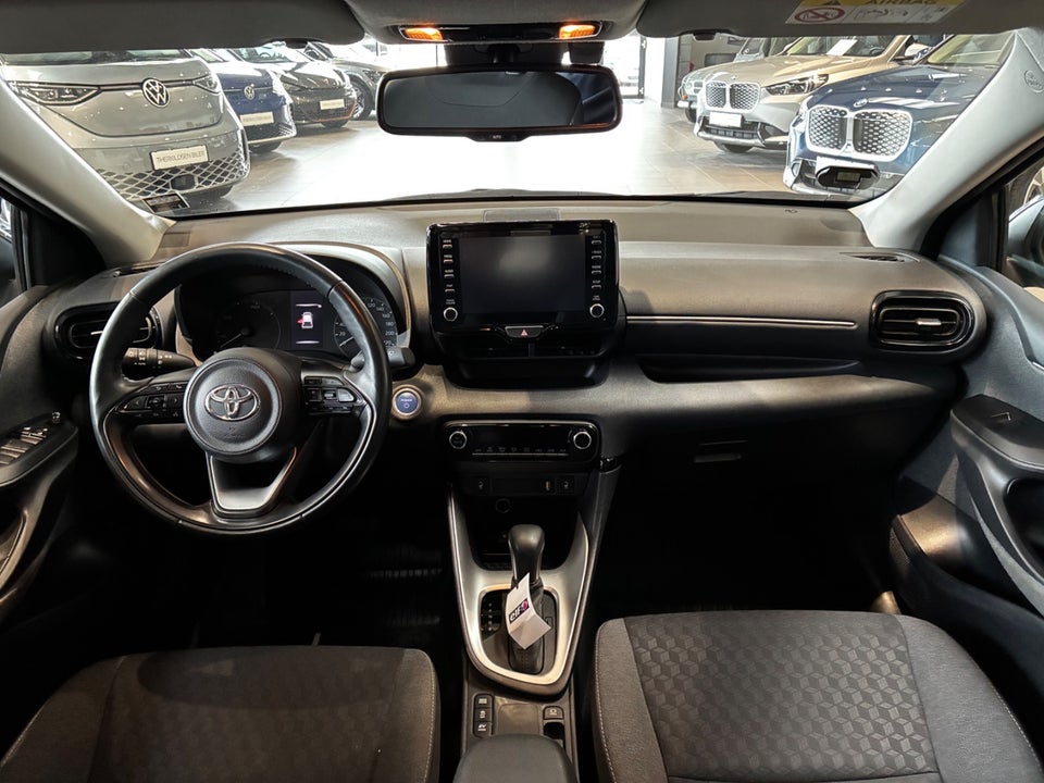 Toyota Yaris 1,5 Active CVT 5d