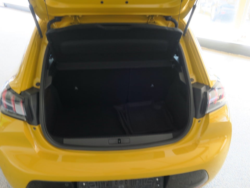 Peugeot e-208 50 GT Sky 5d